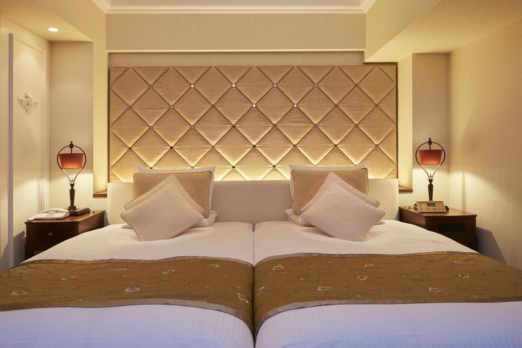 Hotel Okura Tokyo Bay Urayasu Exterior photo A bedroom at the hotel